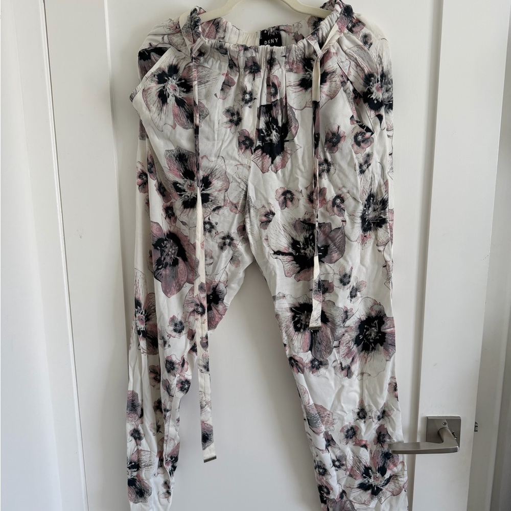DKNY Floral Women's Pants - Black and Pink